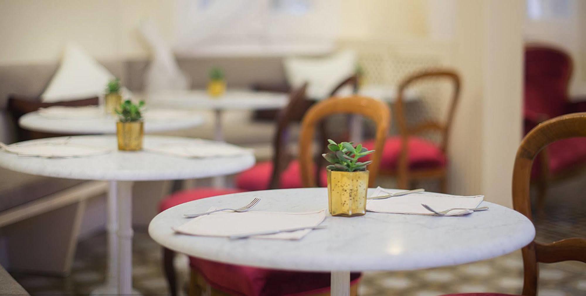 Anakena House Bed & Breakfast Barcelona Eksteriør billede