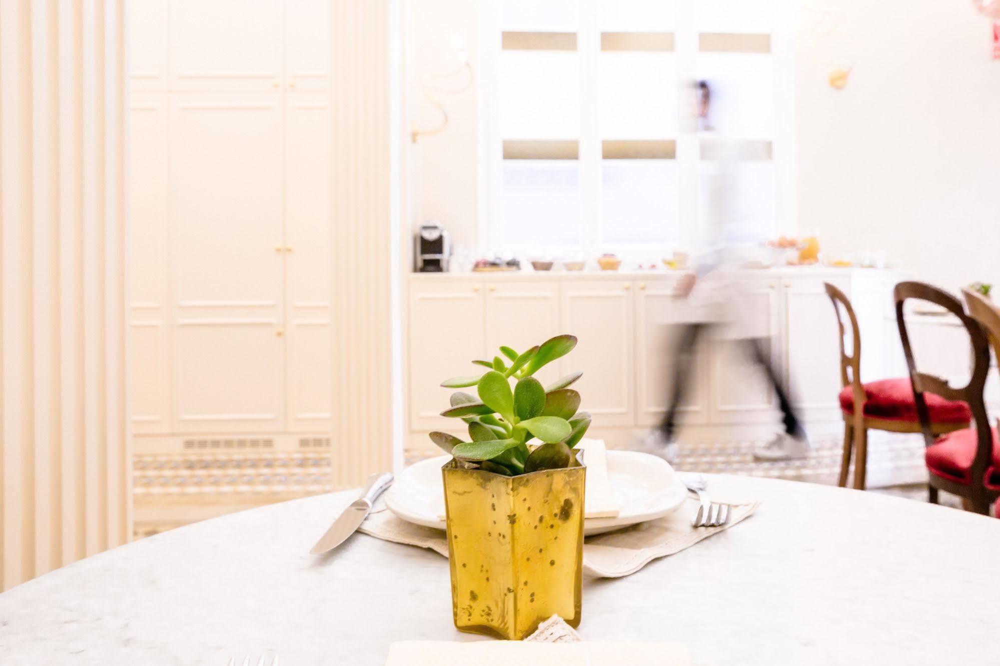 Anakena House Bed & Breakfast Barcelona Eksteriør billede